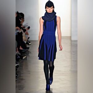 Ohne Titel Blue and Black Midi Dress